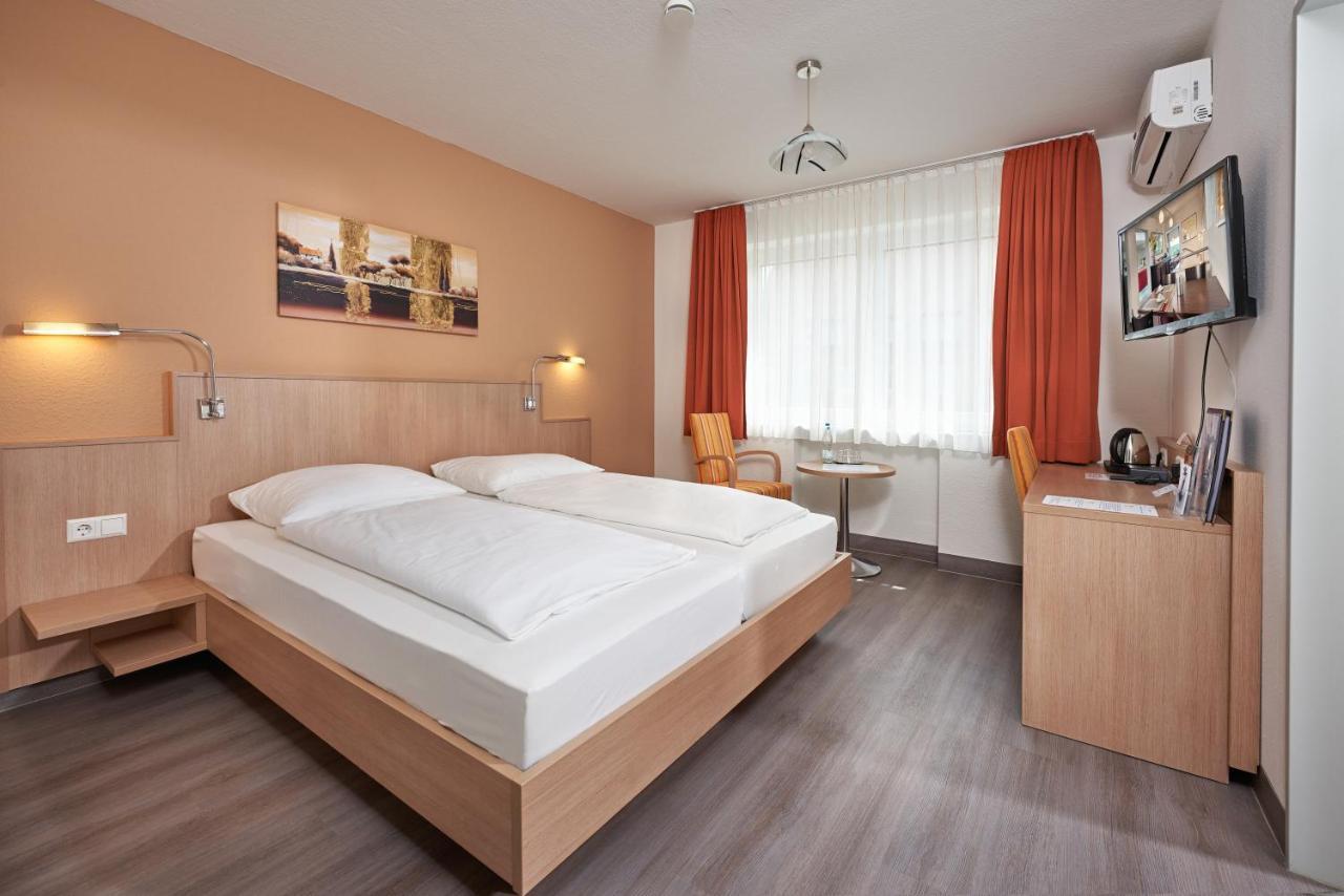 Hotel Touristik Neuenburg am Rhein Exterior foto